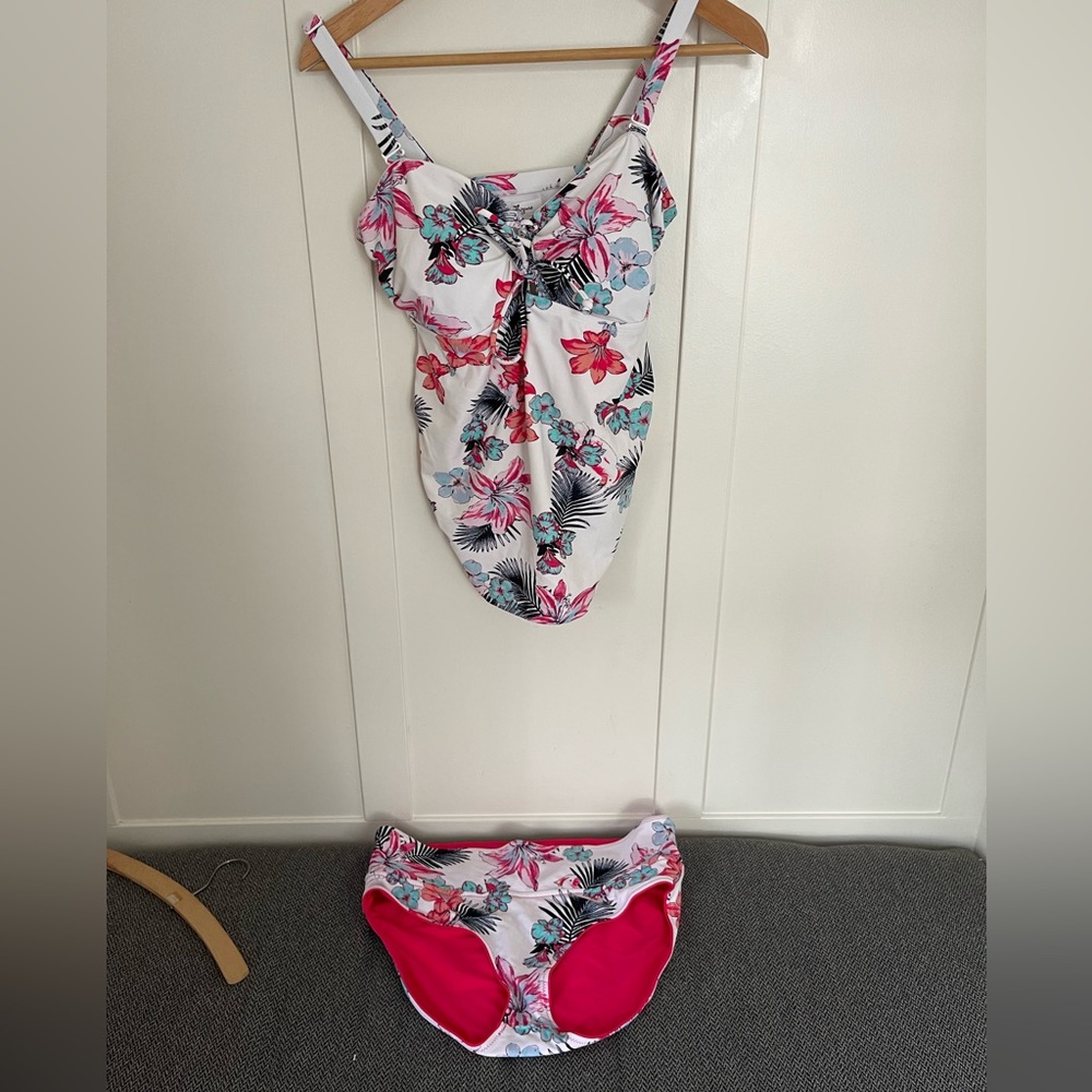 Like NEW Reversible Thyme Maternity Swim Tankini Top | Coral Pink and Floral
